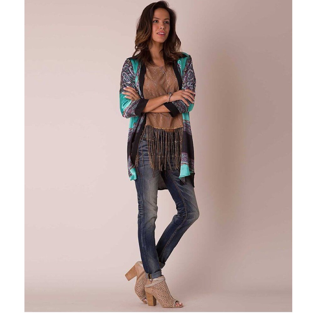 Buckle BKE Boutique Kimono Top